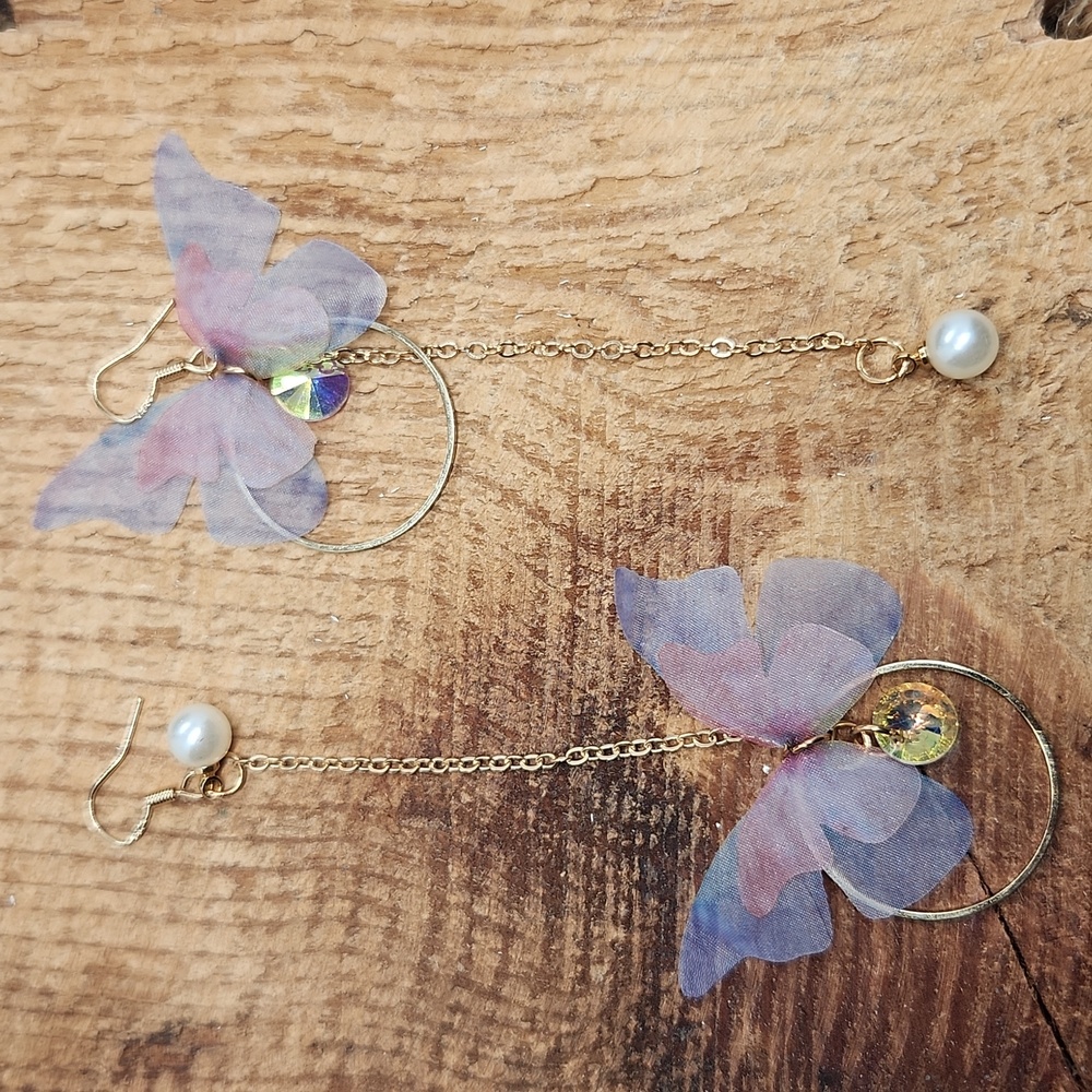 Long‎ Butterfly Asymmetrical Dangle Earrings Pearl Gold